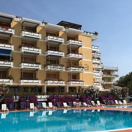 San Lorenzo Grande San Lorenzo al Mare Extérieur photo