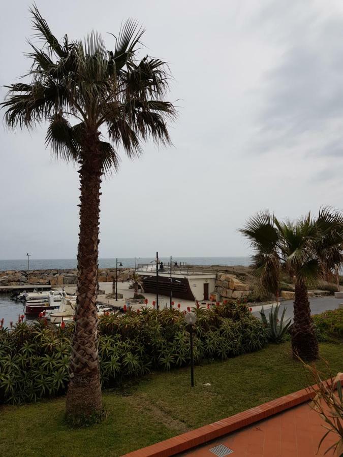 San Lorenzo Grande San Lorenzo al Mare Extérieur photo